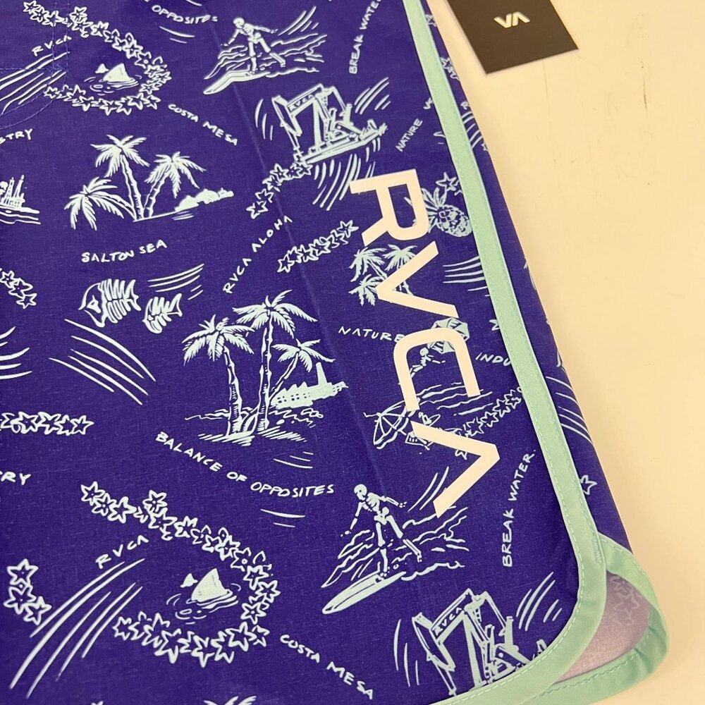 RVCA Eastern Boys 17 Inch Length Boardshorts Swim Trunks Boys Size 28 - Picture 4 of 6